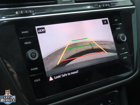 Used 2023 Volkswagen Tiguan SE R-Line FWD image 17
