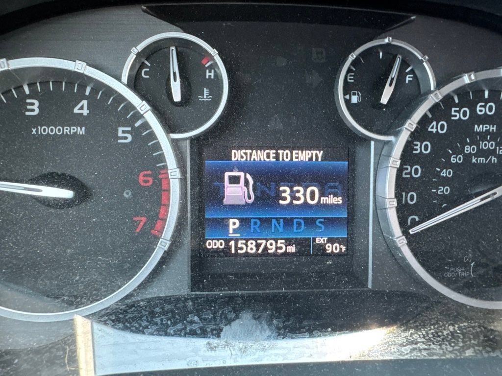 Used 2016 Toyota Tundra SR5 w/ SR5 Upgrade Package AWD/4WD image 6