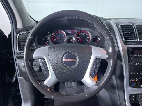 Used 2010 GMC Acadia SLT image 17