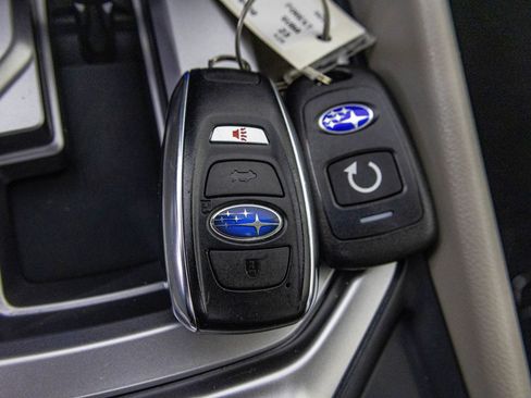 Used 2023 Subaru Forester Premium image 29