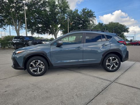 Used 2024 Subaru Crosstrek 2.0i Premium AWD/4WD image 5