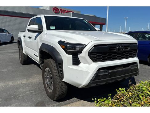 Certified 2024 Toyota Tacoma TRD Off-Road w/ TRD Off Road Upgrade Package image 2