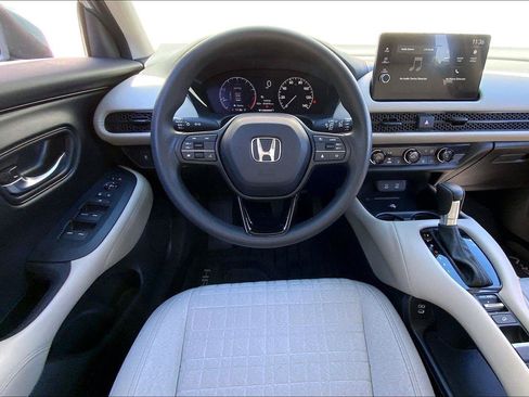 Used 2026 Honda HR-V LX image 5