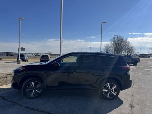 Used 2024 Nissan Rogue SL w/ SL Premium Package image 5