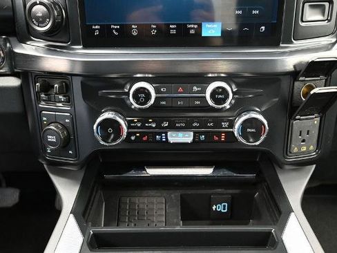 Certified 2025 Ford F250 Lariat w/ Lariat Ultimate Package AWD/4WD image 35
