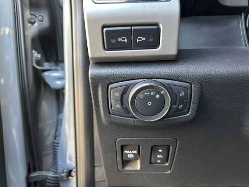 Used 2020 Ford F150 Lariat w/ Equipment Group 502A Luxury AWD/4WD image 5