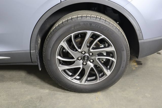 Used 2022 Lincoln Corsair FWD w/ Equipment Group 101A image 40