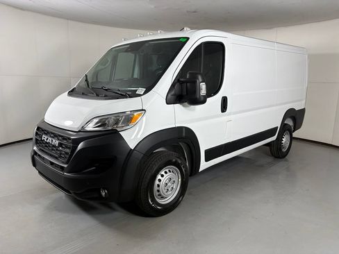 New 2027 RAM ProMaster 1500 w/ Safety Group FWD image 4