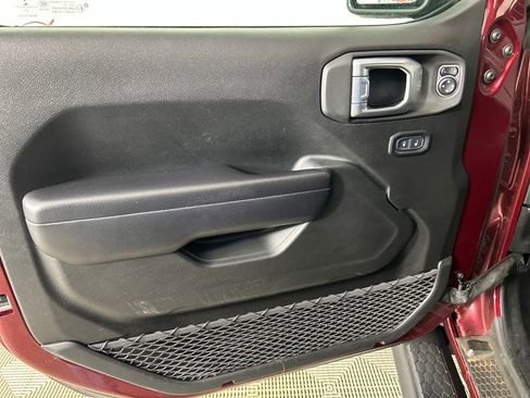 Used 2021 Jeep Wrangler Unlimited Sport S image 11