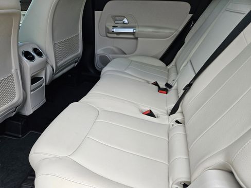 Certified 2022 Mercedes-Benz GLB 250 image 21