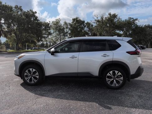 Certified 2022 Nissan Rogue SV FWD image 7