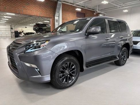 Used 2023 Lexus GX 460 Premium w/ Premium Package AWD/4WD image 3
