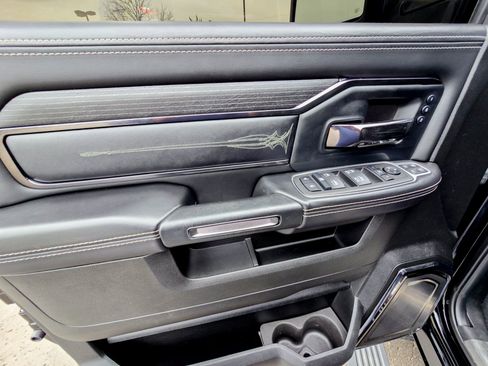 Used 2023 RAM 2500 Limited image 10