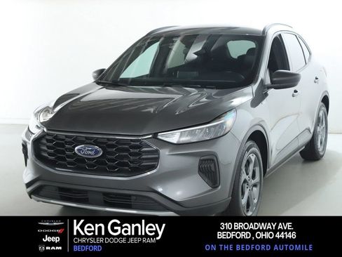 Used 2025 Ford Escape ST-Line FWD image 1