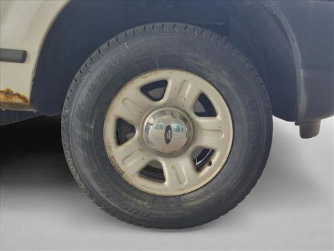 Used 2005 Ford Explorer XLS AWD/4WD image 21