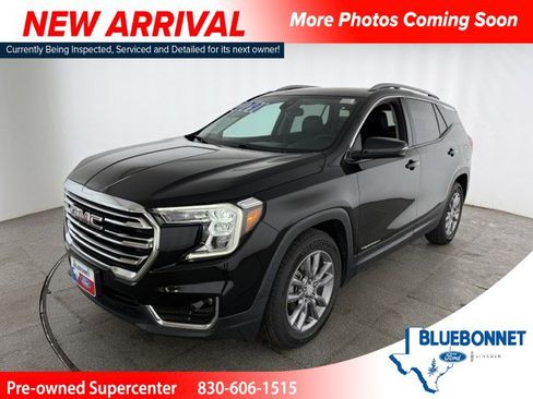 Used 2022 GMC Terrain SLT w/ LPO, Floor Liner Package FWD image 1