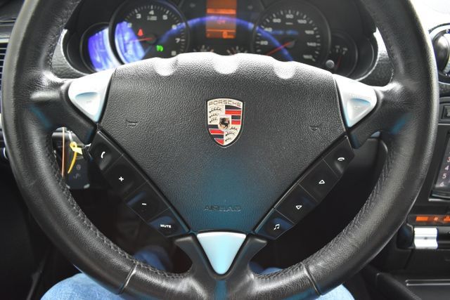 Used 2010 Porsche Cayenne AWD/4WD image 25