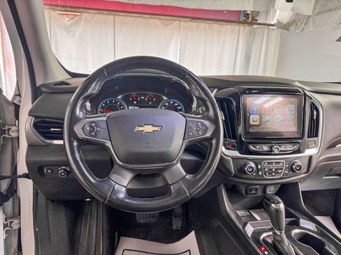 Used 2019 Chevrolet Traverse LT FWD image 14