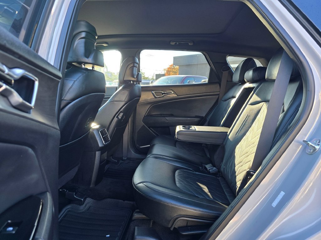 Used 2025 Kia Sportage X-Line w/ Premium Package AWD/4WD image 16