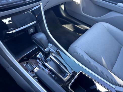 Used 2017 Honda Accord EX-L image 27