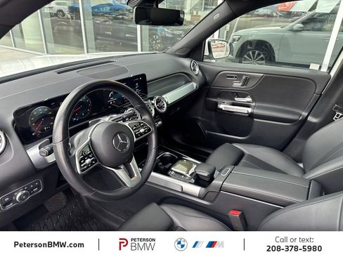 Used 2022 Mercedes-Benz GLB 250 4MATIC image 16