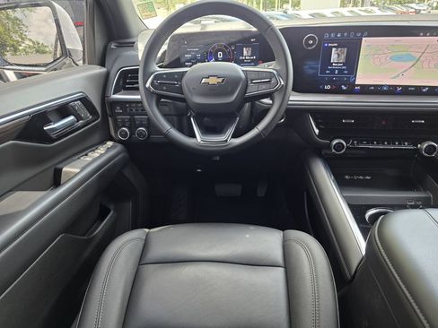 Used 2025 Chevrolet Tahoe LT image 13