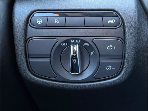 Used 2024 INFINITI QX50 Luxe image 21