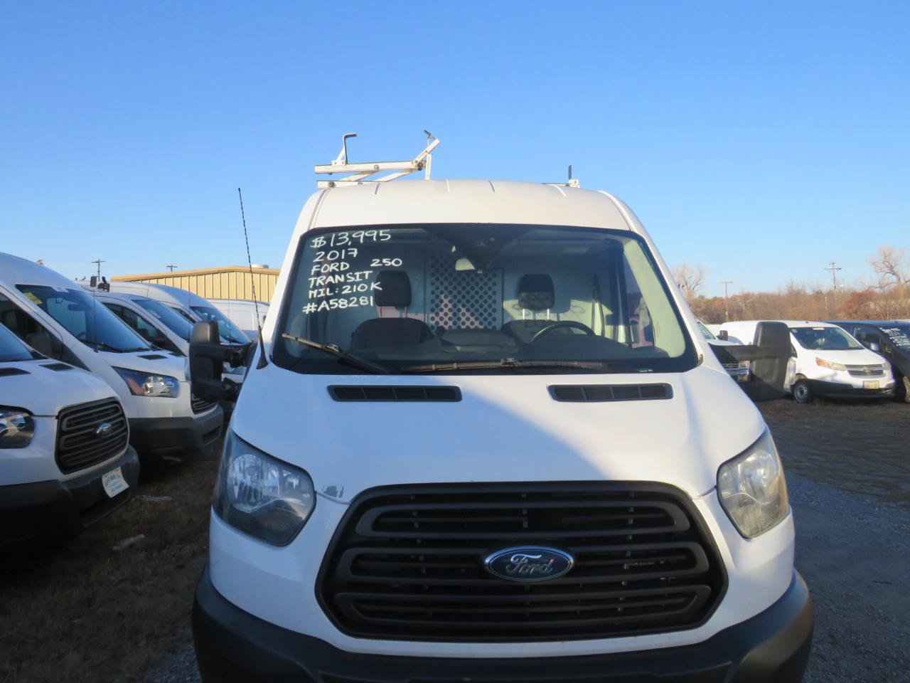 Used 2017 Ford Transit 250 130 Medium Roof RWD image 25