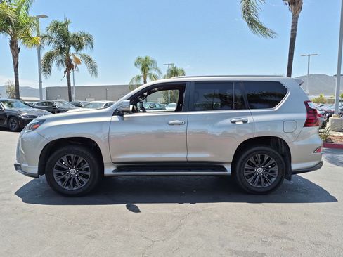 Used 2021 Lexus GX 460 Luxury w/ Sport Design Package AWD/4WD image 7