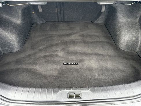 Used 2024 Nissan Altima 2.5 SV image 21