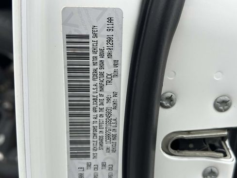 Used 2016 RAM 1500 Classic SLT image 15