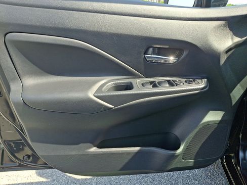 Used 2024 Nissan Versa SV FWD image 12