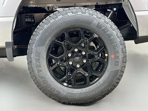 New 2025 Ford F150 XLT w/ Equipment Group 302A MID image 19