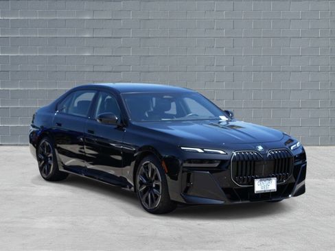 Used 2026 BMW 740i w/ Premium Package RWD image 1