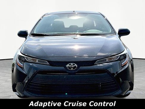 Used 2024 Toyota Corolla LE FWD image 2