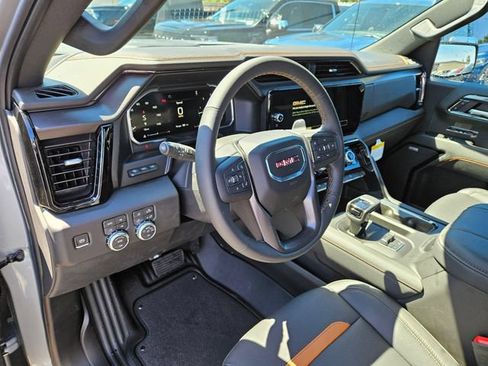 New 2026 GMC Sierra 1500 AT4 w/ AT4 Premium Package AWD/4WD image 17