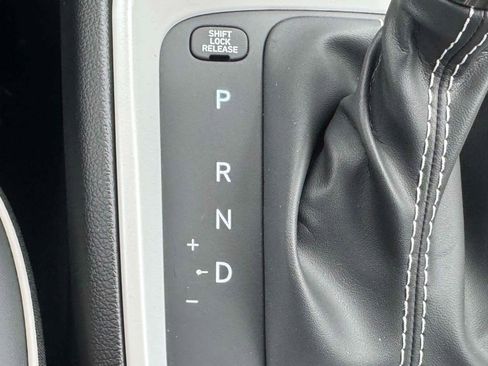 New 2026 Hyundai Venue SEL FWD image 24