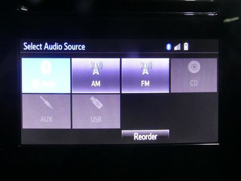 Used 2019 Toyota Corolla LE image 42