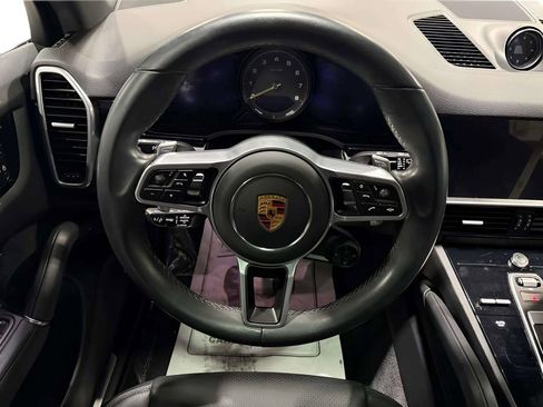 Used 2022 Porsche Cayenne Platinum Edition AWD/4WD image 25