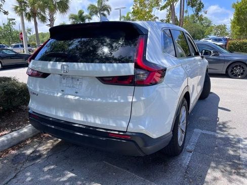 Used 2024 Honda CR-V EX image 4