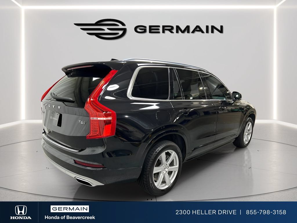 Used 2021 Volvo XC90 T6 Momentum w/ Climate Package AWD/4WD image 8