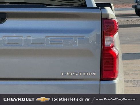 Used 2024 Chevrolet Silverado 1500 Custom RWD image 9