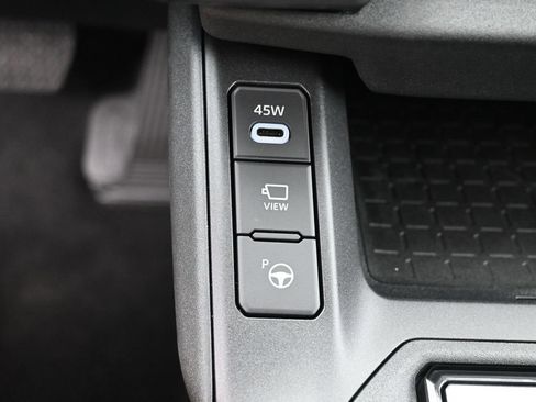 Used 2026 Toyota RAV4 Limited AWD/4WD image 26