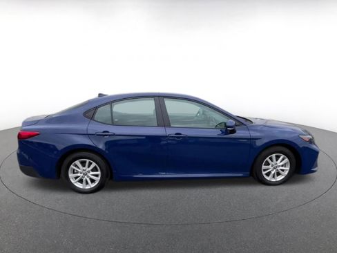 Used 2025 Toyota Camry LE image 16