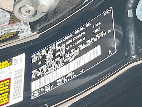 Used 2024 Toyota Highlander XLE image 35