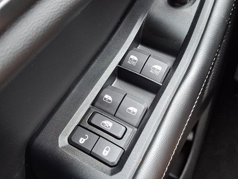 Used 2023 Jeep Grand Cherokee Laredo AWD/4WD image 24