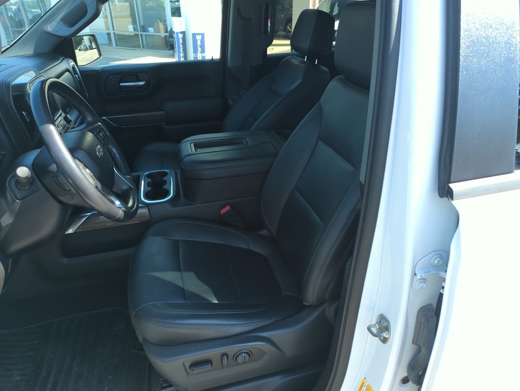 Used 2021 Chevrolet Silverado 1500 RST w/ Redline Edition AWD/4WD image 12
