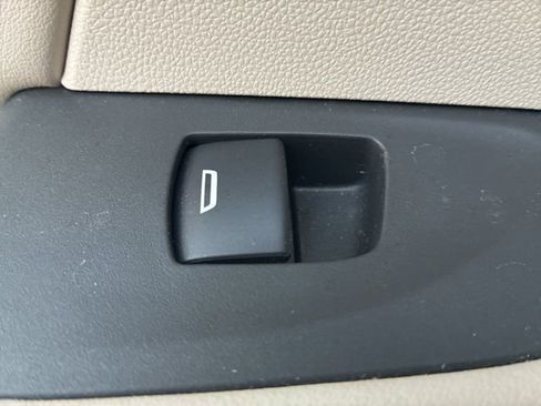 Used 2023 Buick Envision Avenir image 19