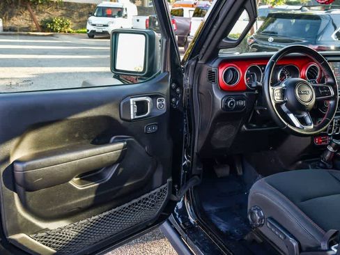 Used 2022 Jeep Wrangler Unlimited Rubicon image 21