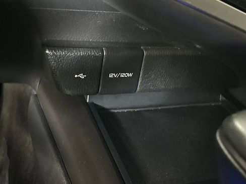 Used 2022 Toyota Camry SE FWD image 34